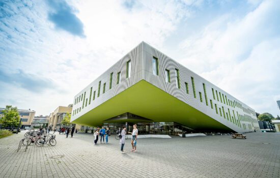 Außenansicht vom SL-Gebäude am Campus Westerberg